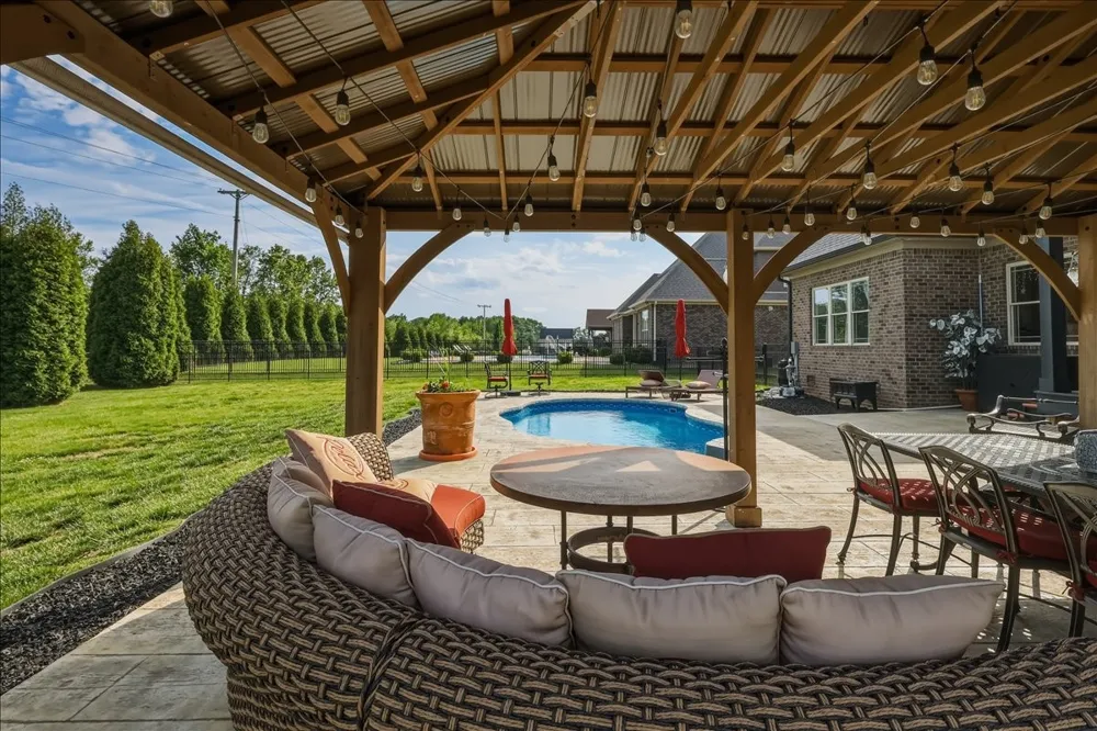 82 Pikes Peak Way Bowling Green, KY 42104