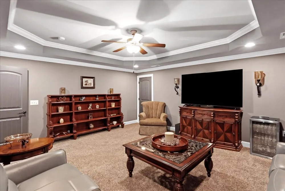 82 Pikes Peak Way Bowling Green, KY 42104