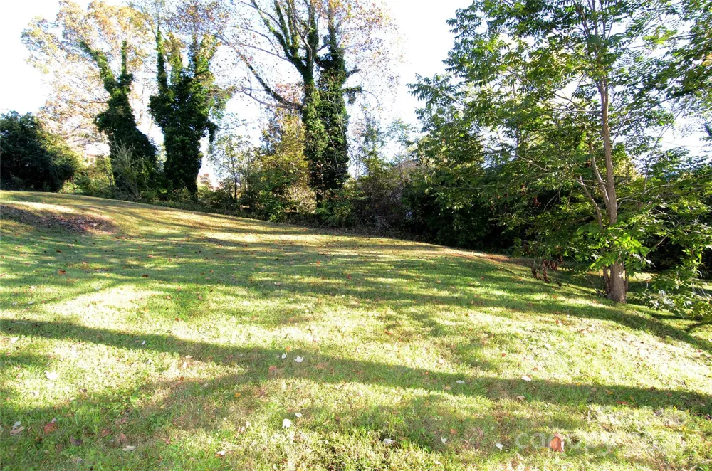 231 Stroud Street Marion, NC 28752