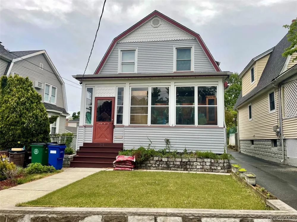 141 Fisher Avenue Staten Island, NY 10307