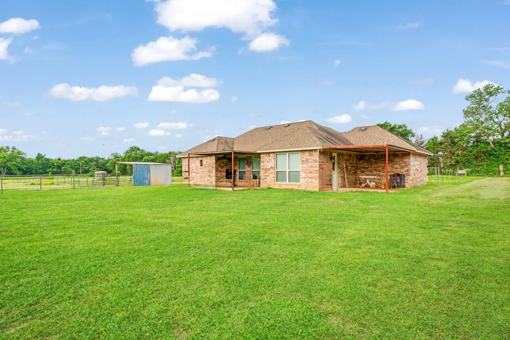 1890 County Road 34520 Sumner, TX 75486