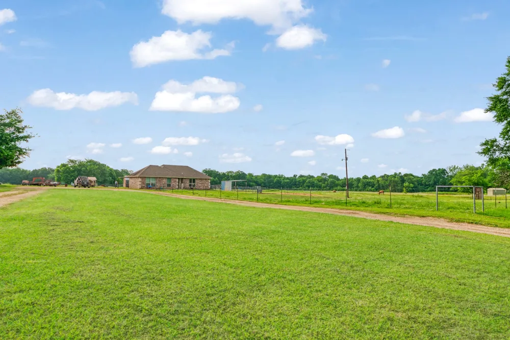 1890 County Road 34520 Sumner, TX 75486