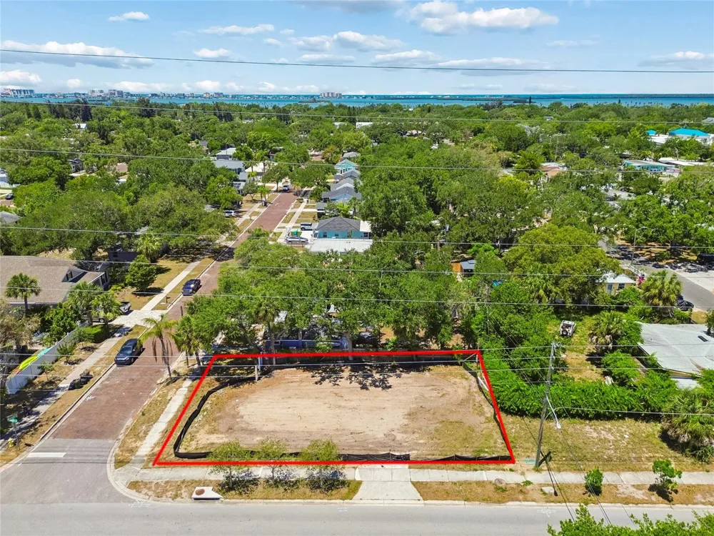 558 ROANOKE STREET Dunedin, FL 34698