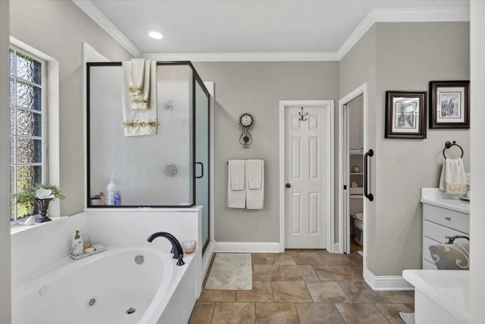 111 Trailwood Road Enchanted Oaks, TX 75156