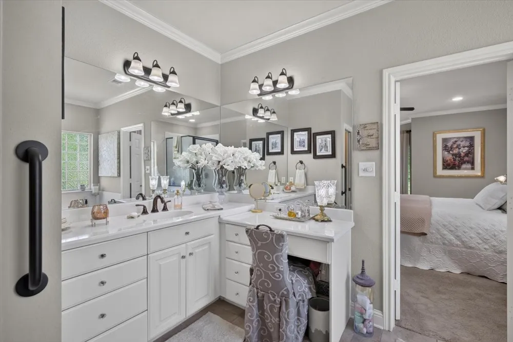 111 Trailwood Road Enchanted Oaks, TX 75156
