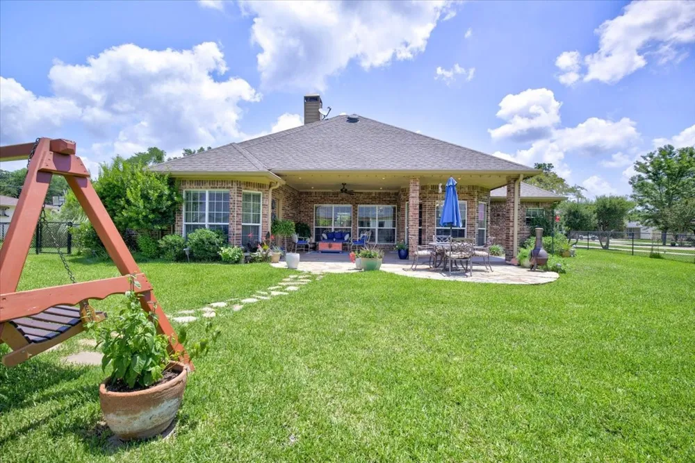 111 Trailwood Road Enchanted Oaks, TX 75156
