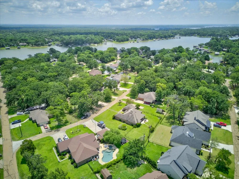 111 Trailwood Road Enchanted Oaks, TX 75156