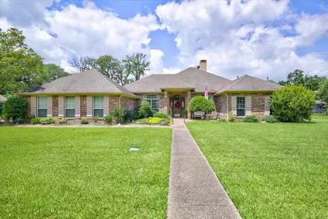 111 Trailwood Road