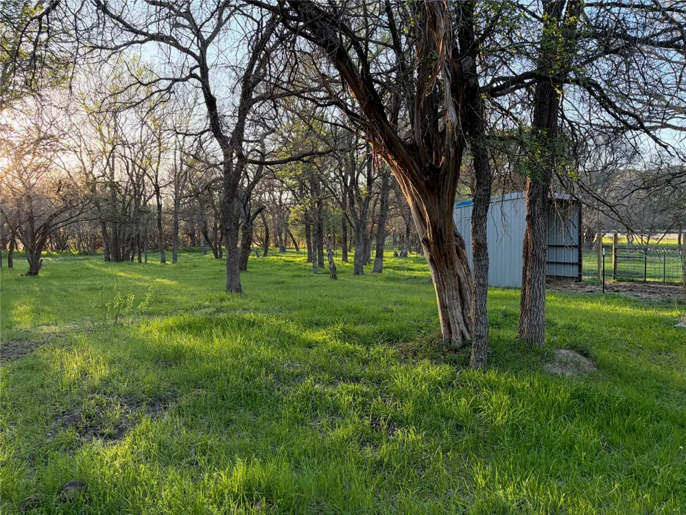 11865 W 180 Graford, TX 76449