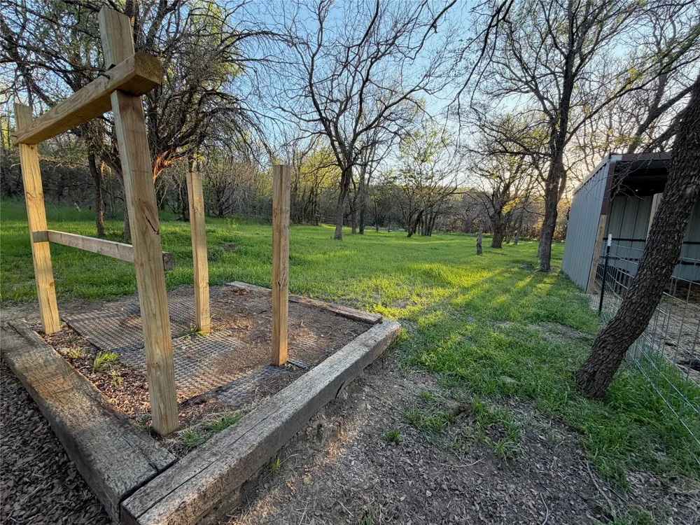 11865 W 180 Graford, TX 76449