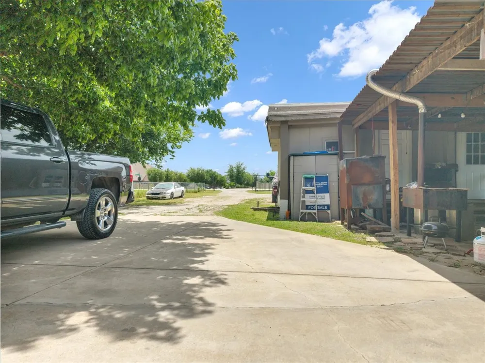 2511 Mathis Road Mansfield, TX 76063