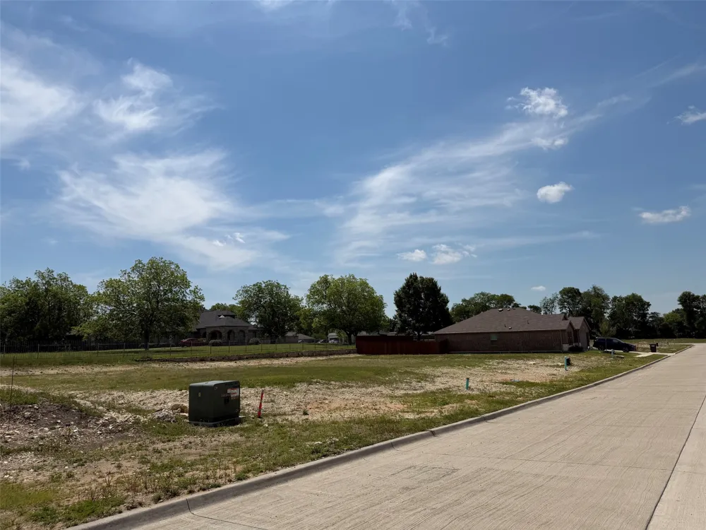 104 Choctaw Drive Leonard, TX 75452