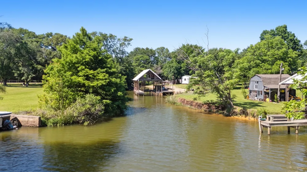 16285 W County Road 189 Flint, TX 75762