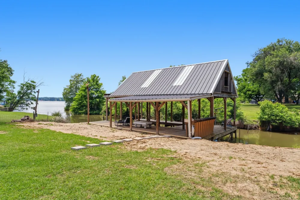 16285 W County Road 189 Flint, TX 75762
