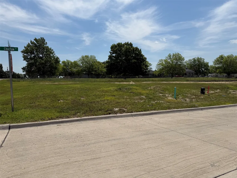 100 Choctaw Drive Leonard, TX 75452