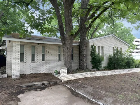 1915 Prairie View Drive