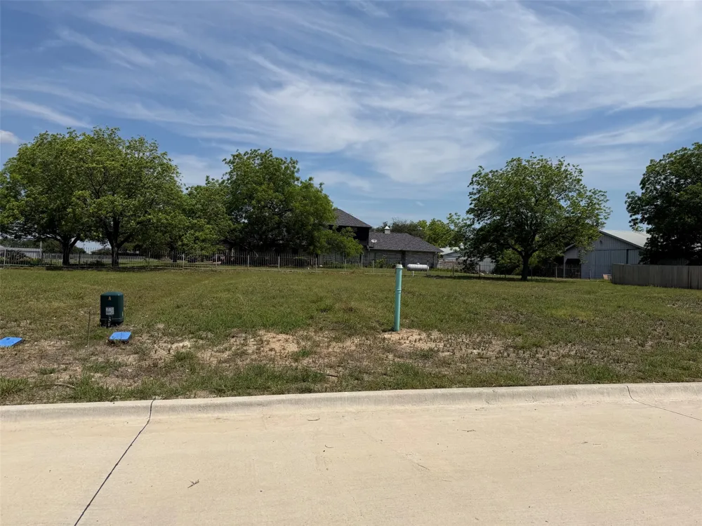 1004 Caspian Lane Leonard, TX 75452