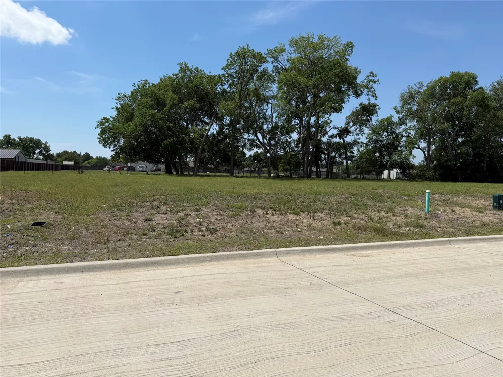 1002 Caspian Lane Leonard, TX 75452
