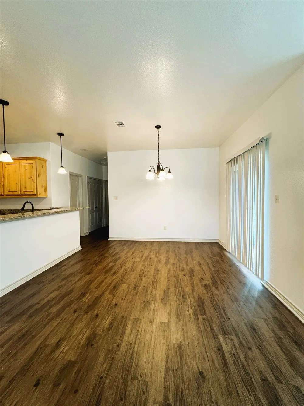 212 Lasso Circle Mabank, TX 75143