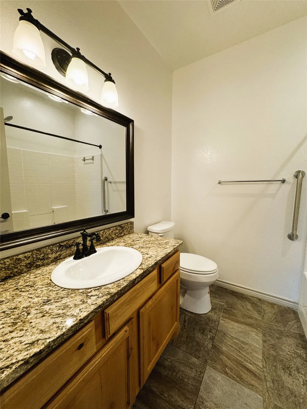 212 Lasso Circle Mabank, TX 75143