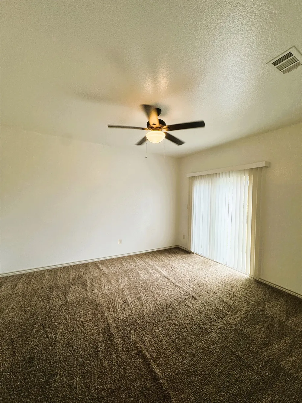 212 Lasso Circle Mabank, TX 75143