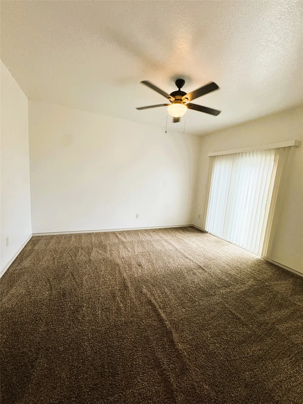 212 Lasso Circle Mabank, TX 75143