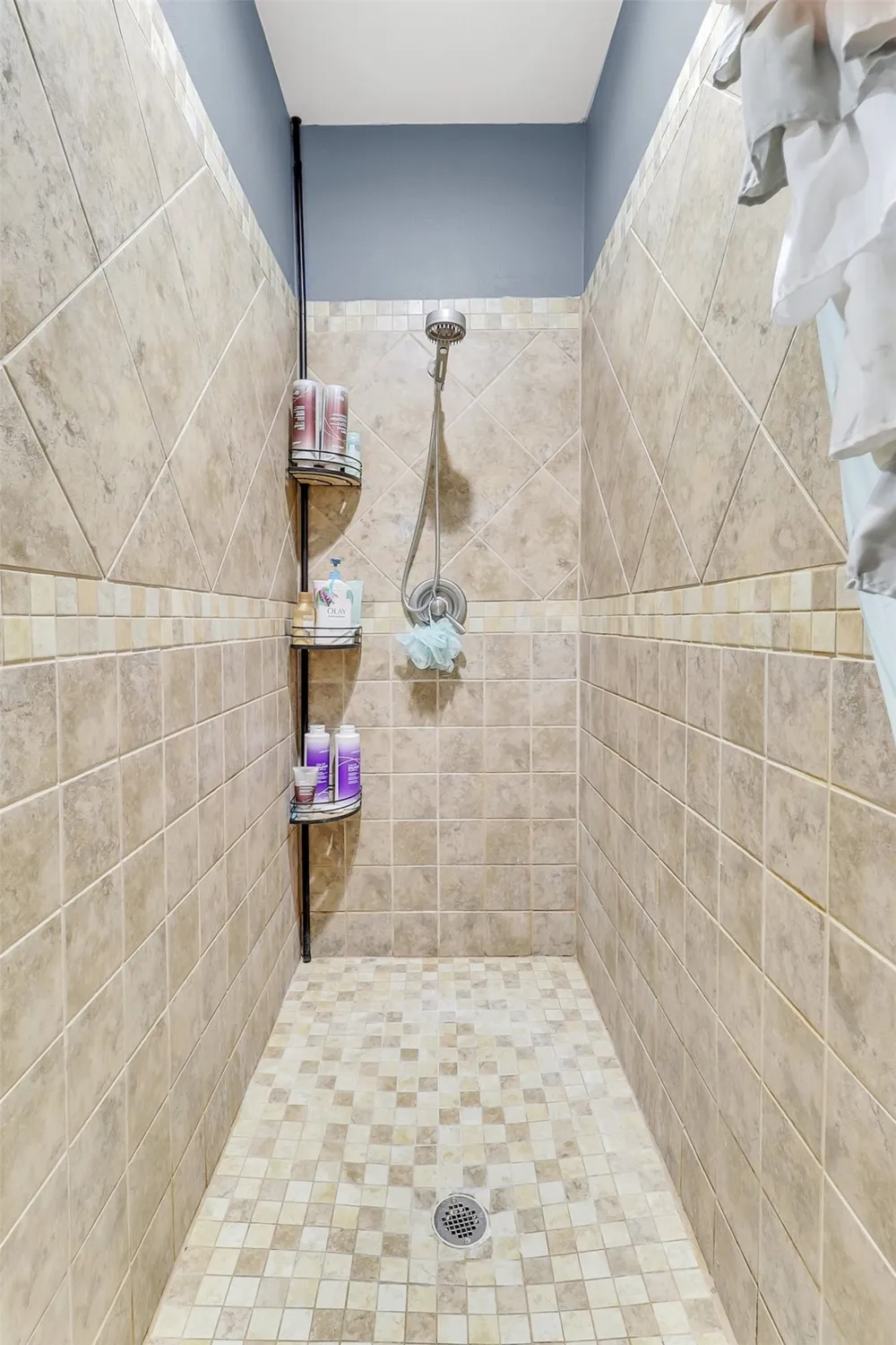 1468 County Road 4015 Savoy, TX 75479