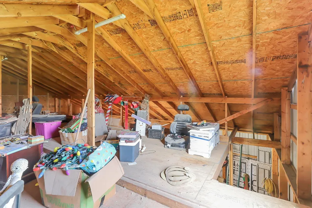1468 County Road 4015 Savoy, TX 75479
