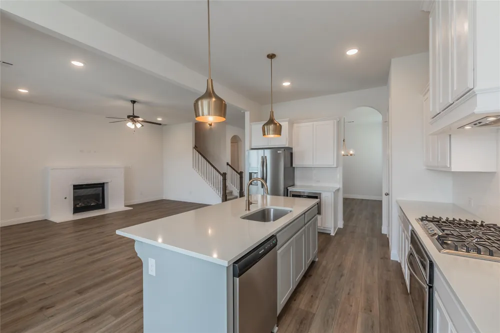 105 Observation Drive W Aledo, TX 76008
