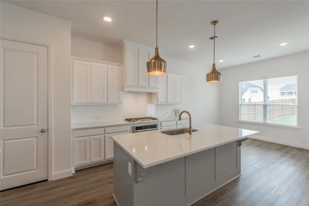 105 Observation Drive W Aledo, TX 76008