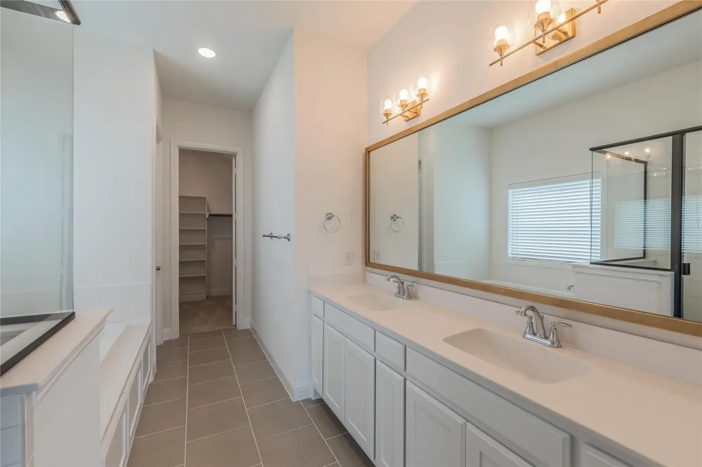 105 Observation Drive W Aledo, TX 76008
