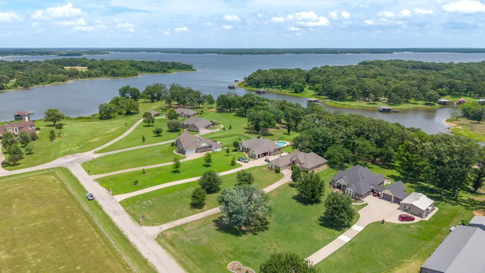 361 Rs County Road 3390 Emory, TX 75440