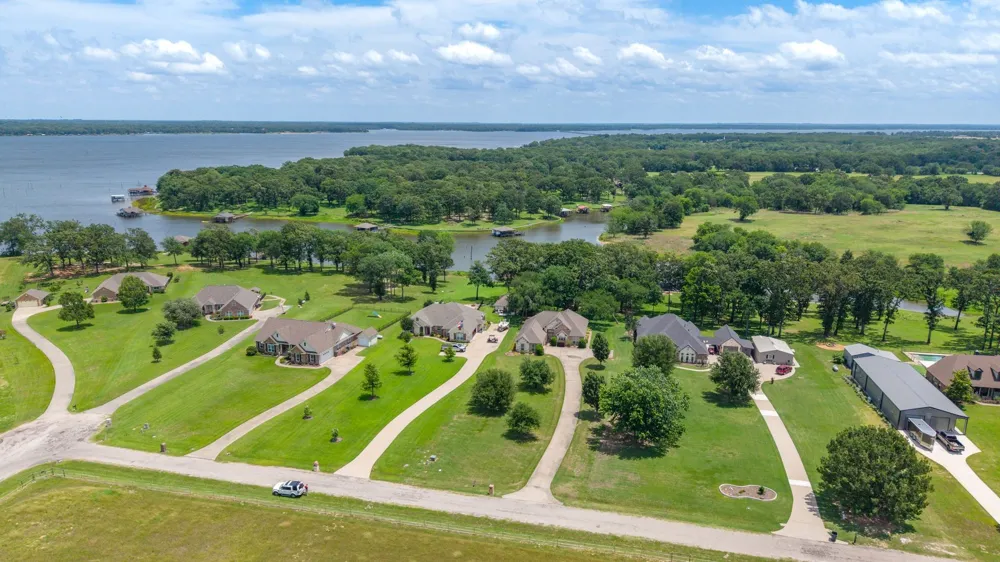 361 Rs County Road 3390 Emory, TX 75440