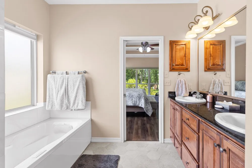361 Rs County Road 3390 Emory, TX 75440