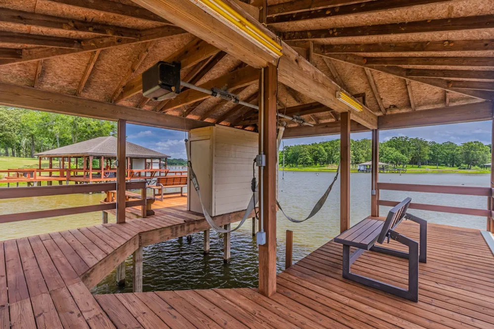 361 Rs County Road 3390 Emory, TX 75440