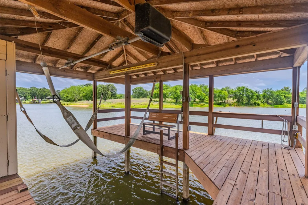 361 Rs County Road 3390 Emory, TX 75440
