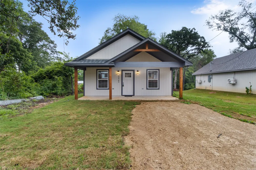 22789 Creekwood Drive Flint, TX 75762