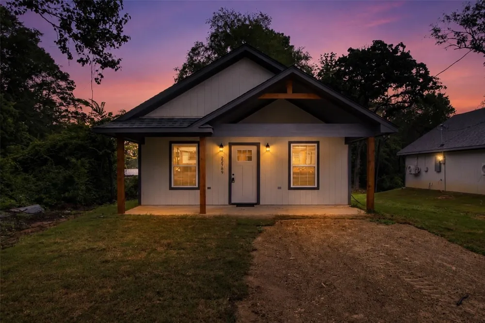 22789 Creekwood Drive Flint, TX 75762