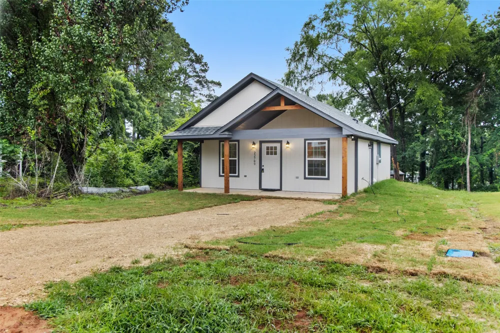 22789 Creekwood Drive Flint, TX 75762