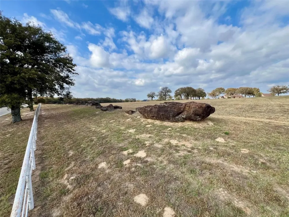 15511 Stallion Lake Boulevard Lindale, TX 75771