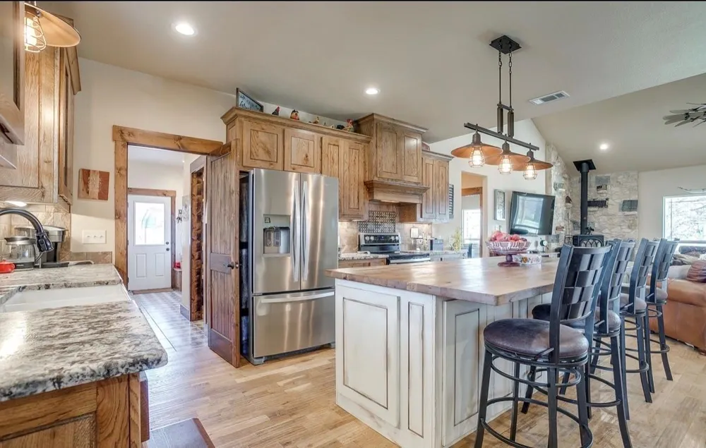 Loggins Trail Poolville, TX 76487