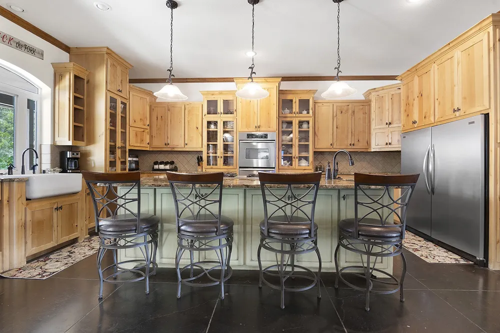 12075 ST HWY 31 Brownsboro, TX 75756