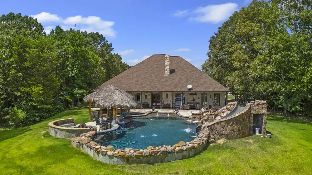 12075 ST HWY 31 Brownsboro, TX 75756