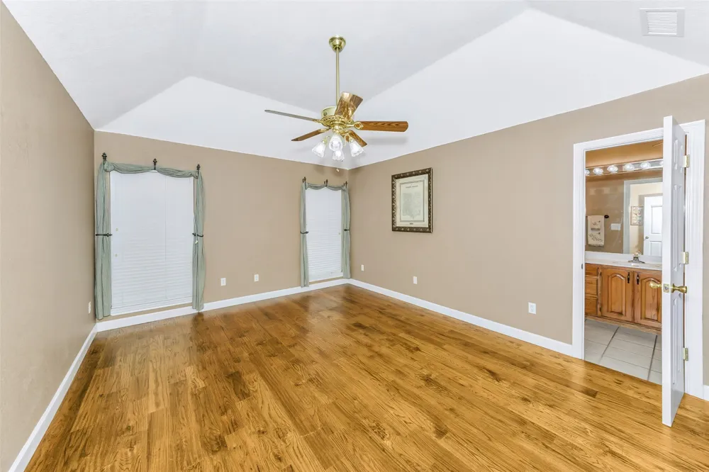 2113 FM 2123 Paradise, TX 76073