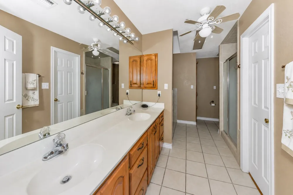2113 FM 2123 Paradise, TX 76073