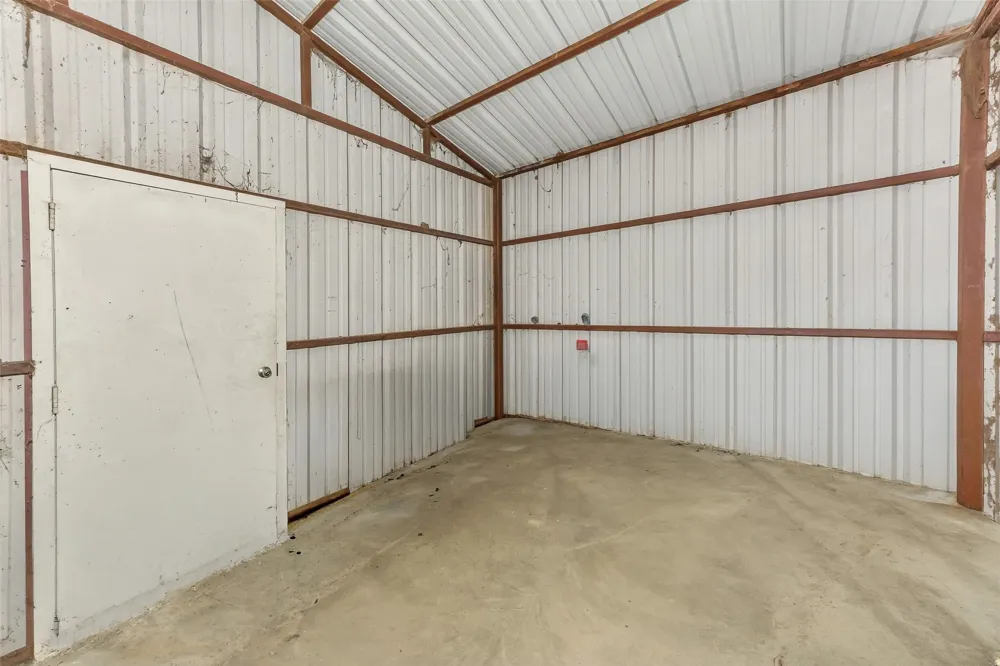 2113 FM 2123 Paradise, TX 76073
