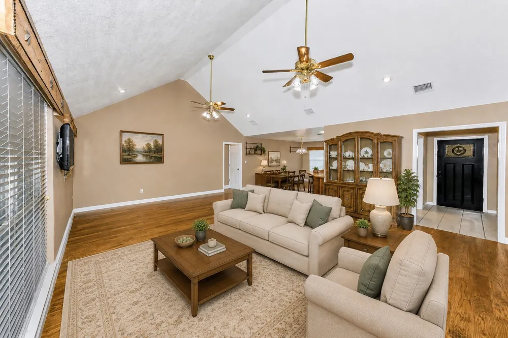 2113 FM 2123 Paradise, TX 76073