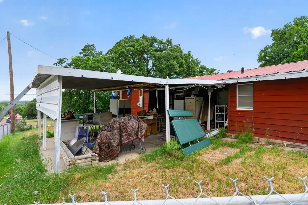 810 W Plummer Street Eastland, TX 76448