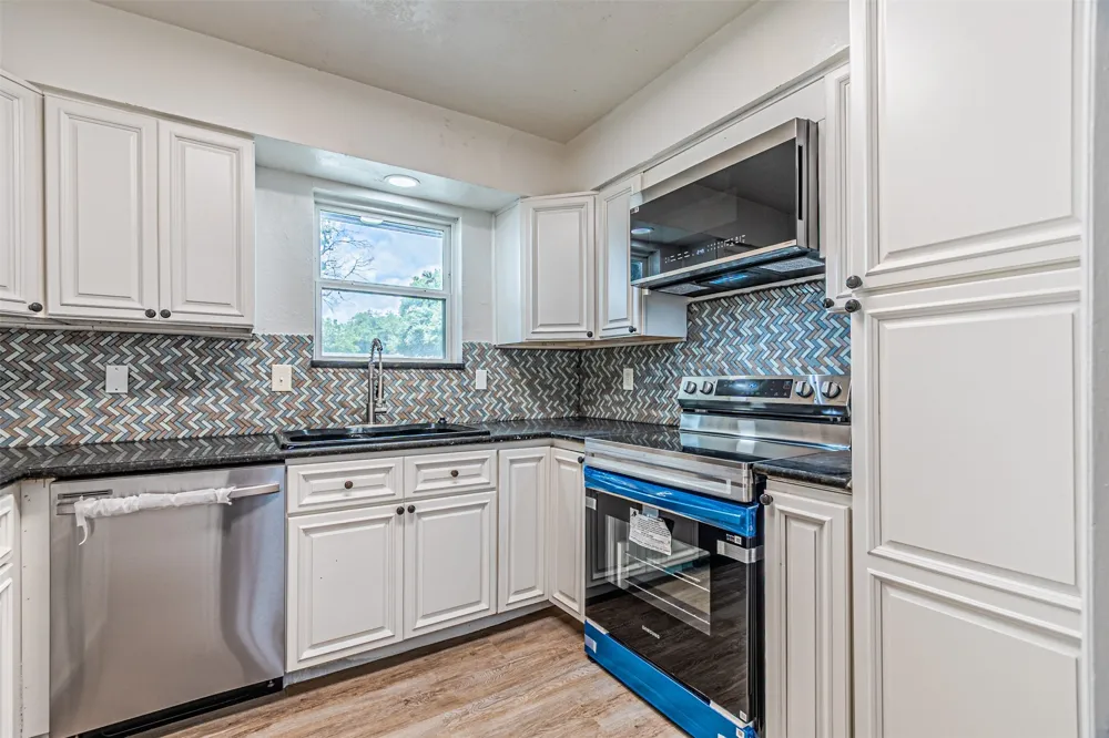2008 Clubridge Drive Carrollton, TX 75006