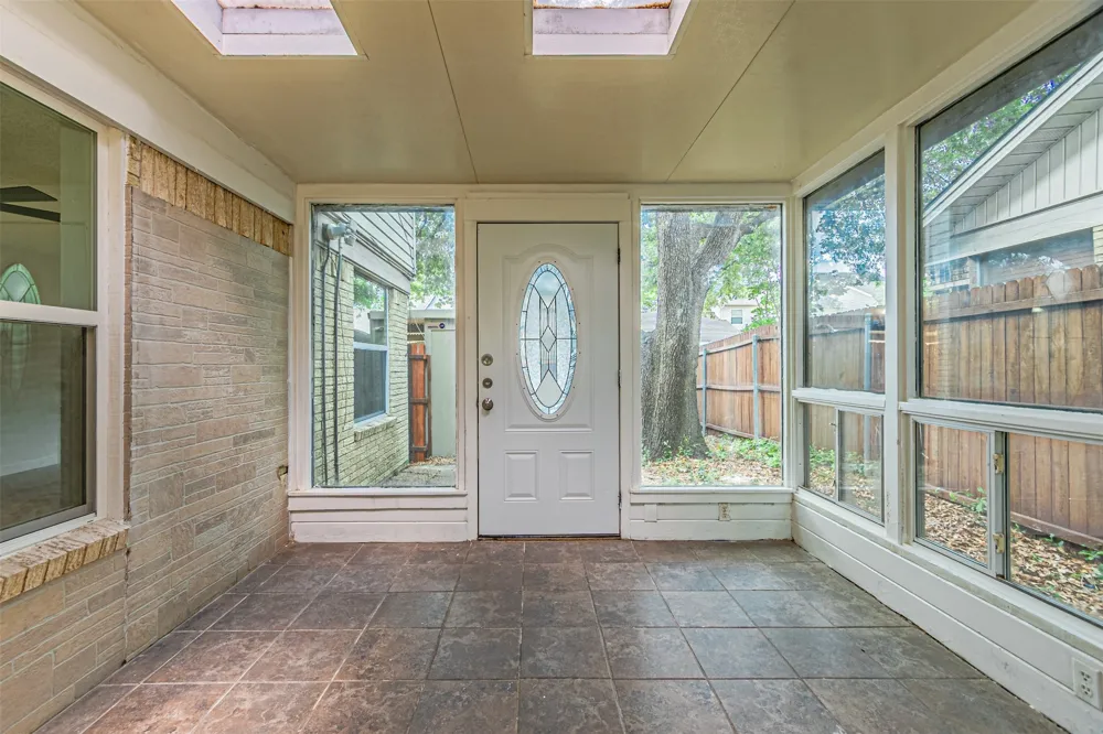 2008 Clubridge Drive Carrollton, TX 75006